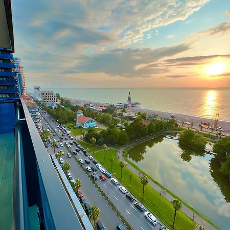 Panorama Orbi Beach Resort Center Suite Μπατούμι Εξωτερικό φωτογραφία