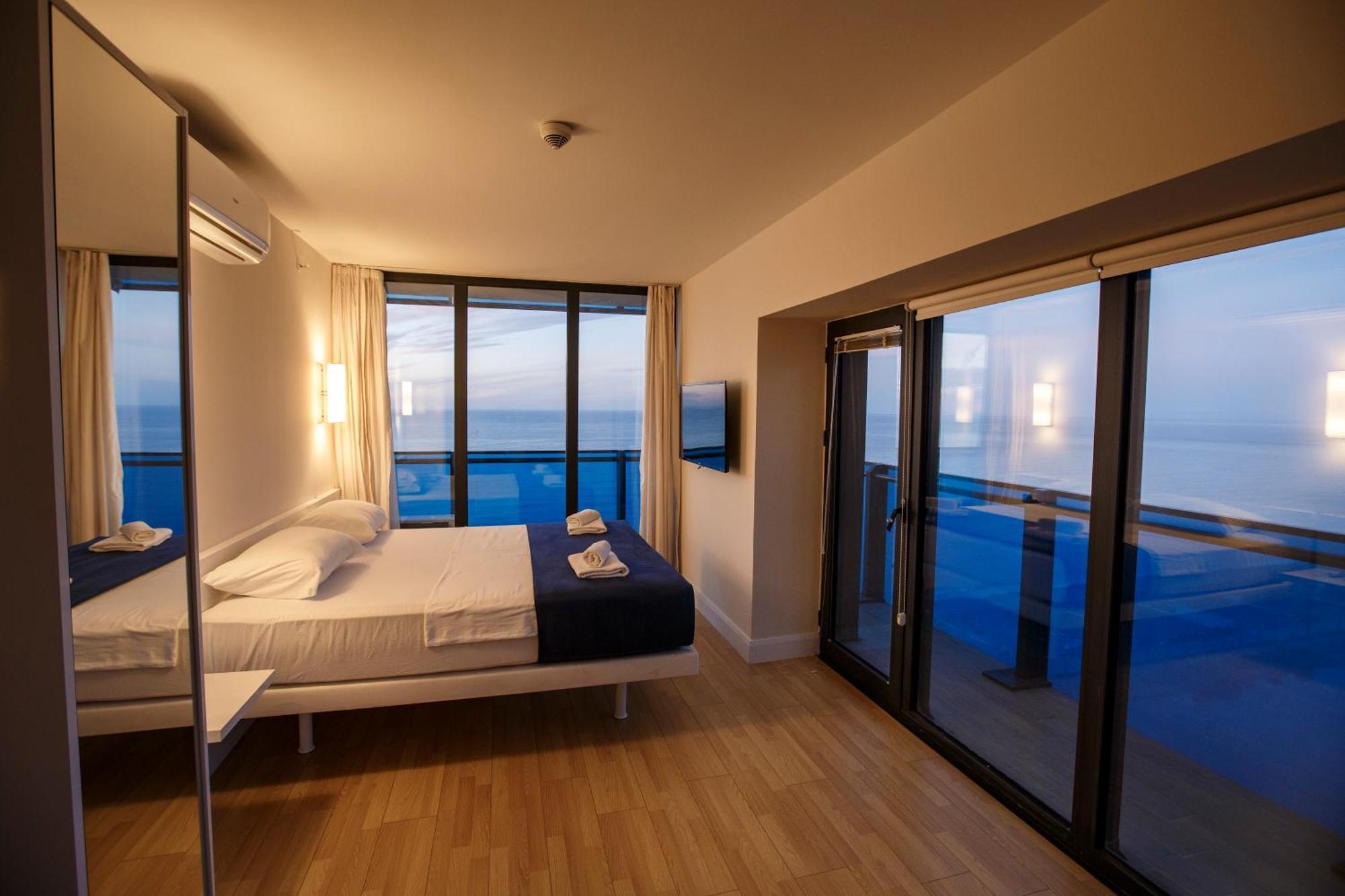 Panorama Orbi Beach Resort Center Suite Μπατούμι Εξωτερικό φωτογραφία