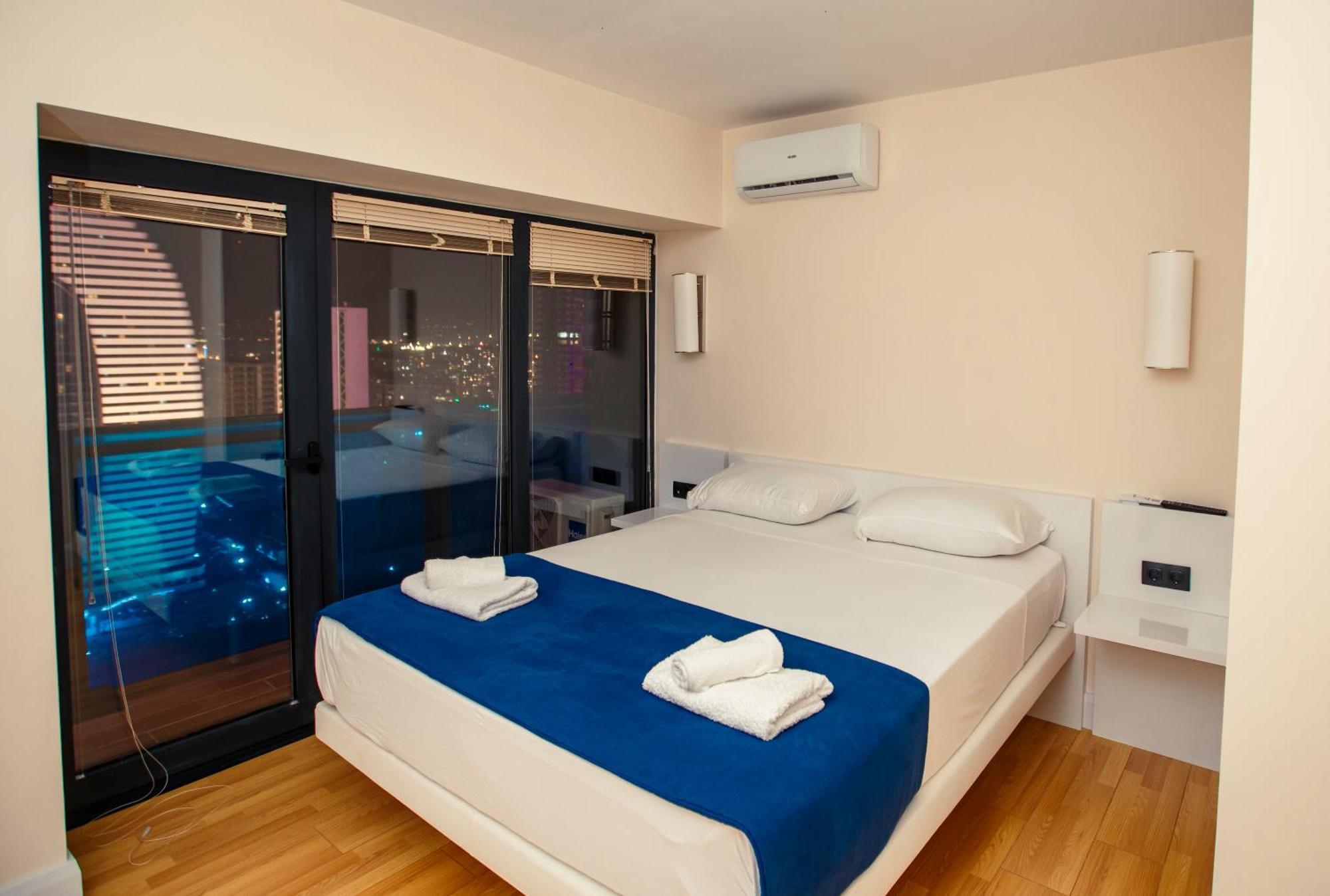 Panorama Orbi Beach Resort Center Suite Μπατούμι Εξωτερικό φωτογραφία