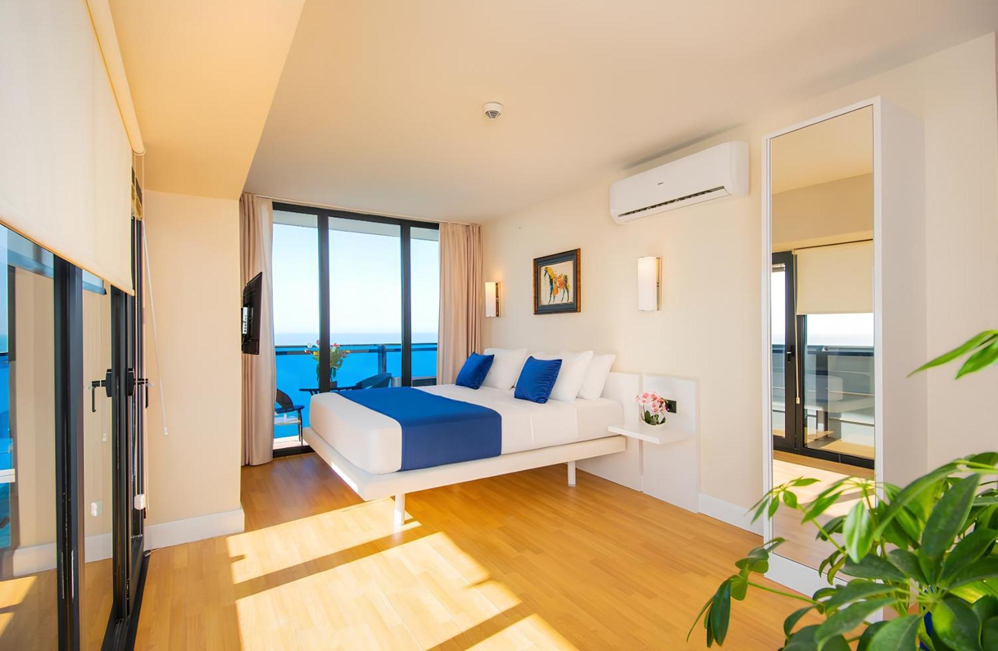 Panorama Orbi Beach Resort Center Suite Μπατούμι Εξωτερικό φωτογραφία