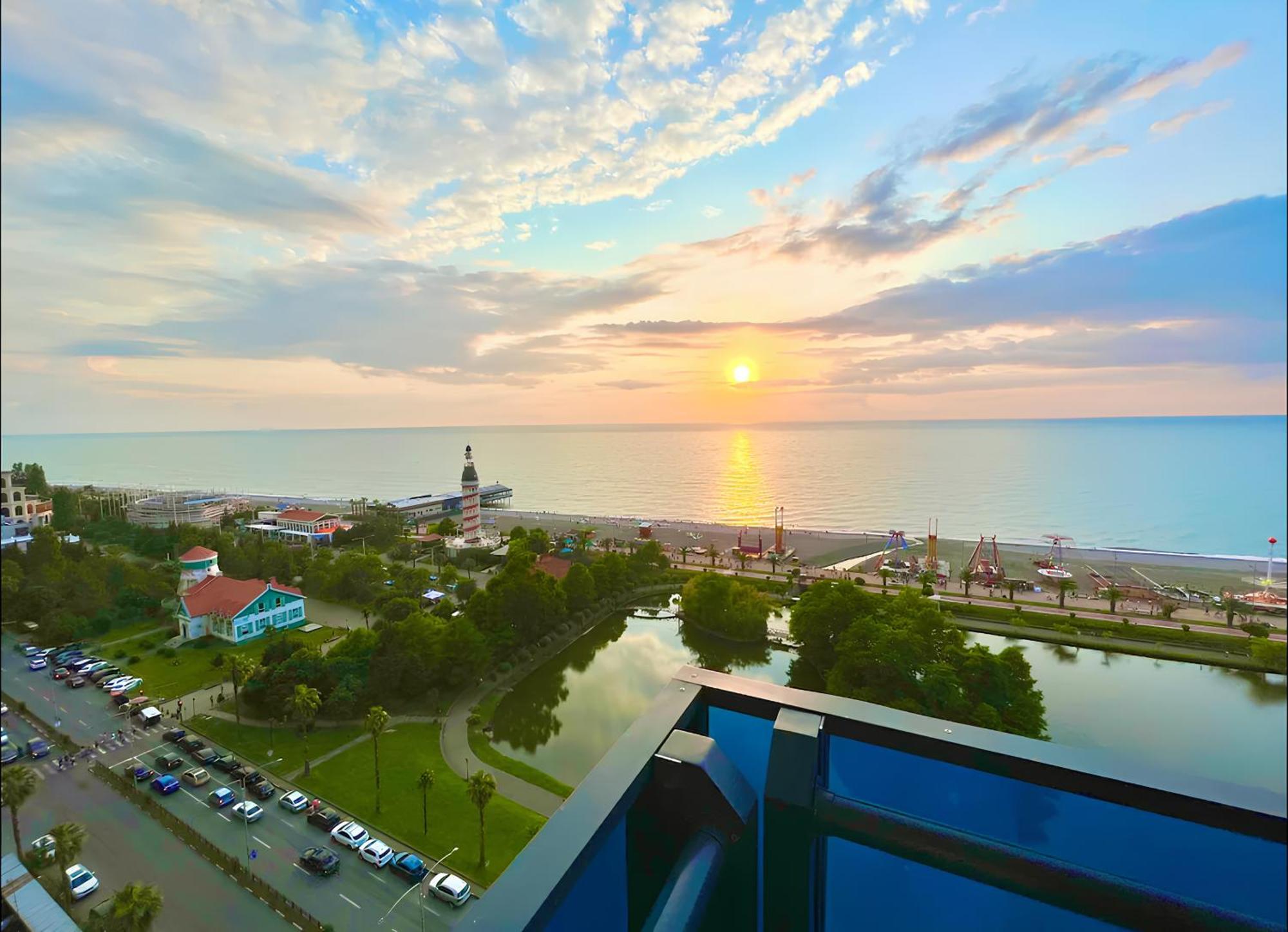 Panorama Orbi Beach Resort Center Suite Μπατούμι Εξωτερικό φωτογραφία